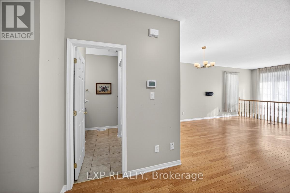 215 Cairnsmore Circle, Ottawa, Ontario  K2J 0G5 - Photo 22 - X12672032