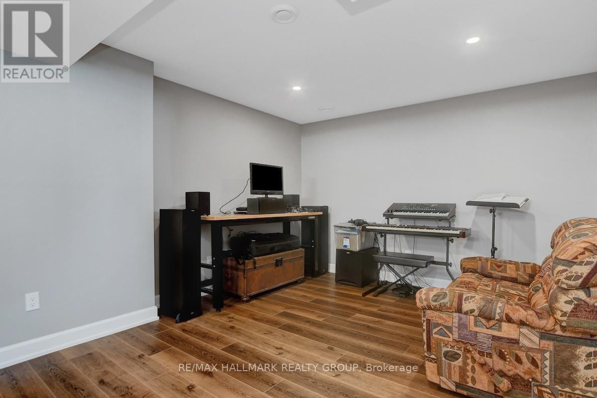 609 Misty Street, Russell, Ontario  K4R 0G3 - Photo 34 - X12675844