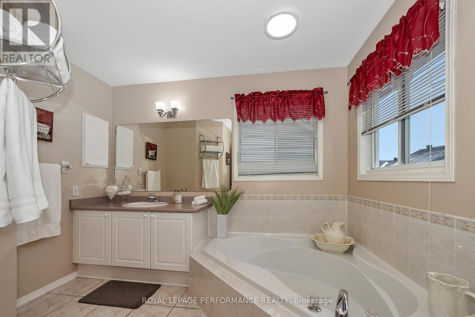644 Valin Street, Ottawa, Ontario  K4A 3S9 - Photo 29 - X12679028