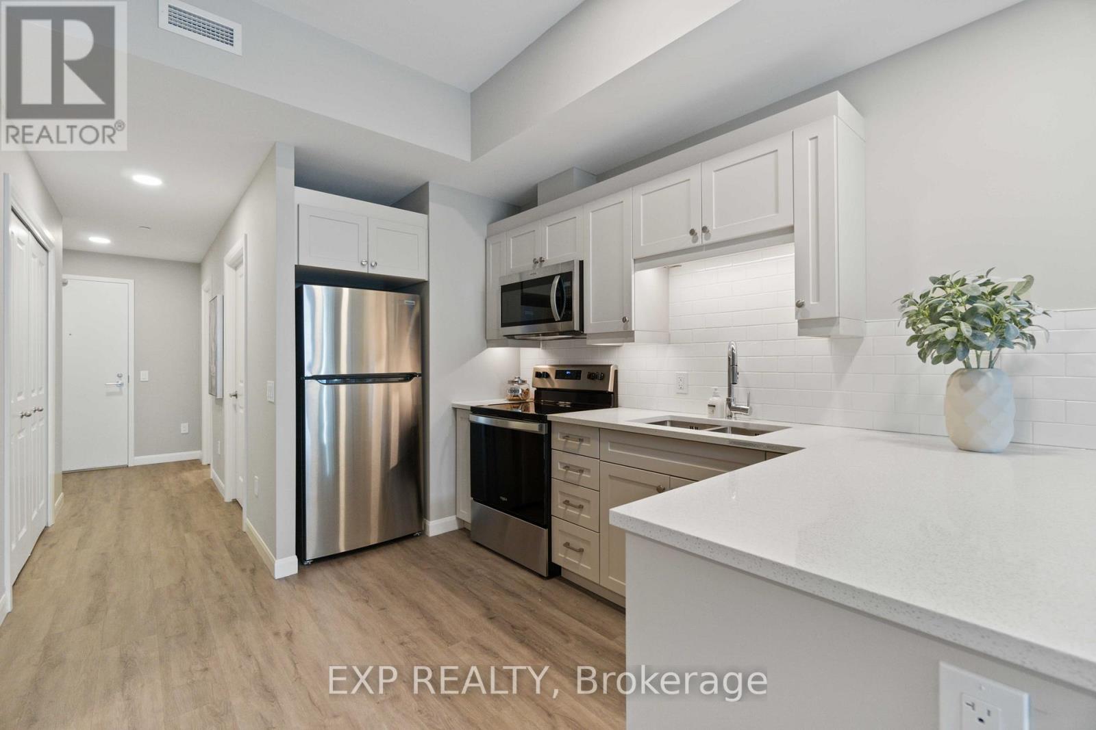 220 - 31 Eric Devlin Lane, Perth, Ontario  K7H 1K9 - Photo 6 - X12687118