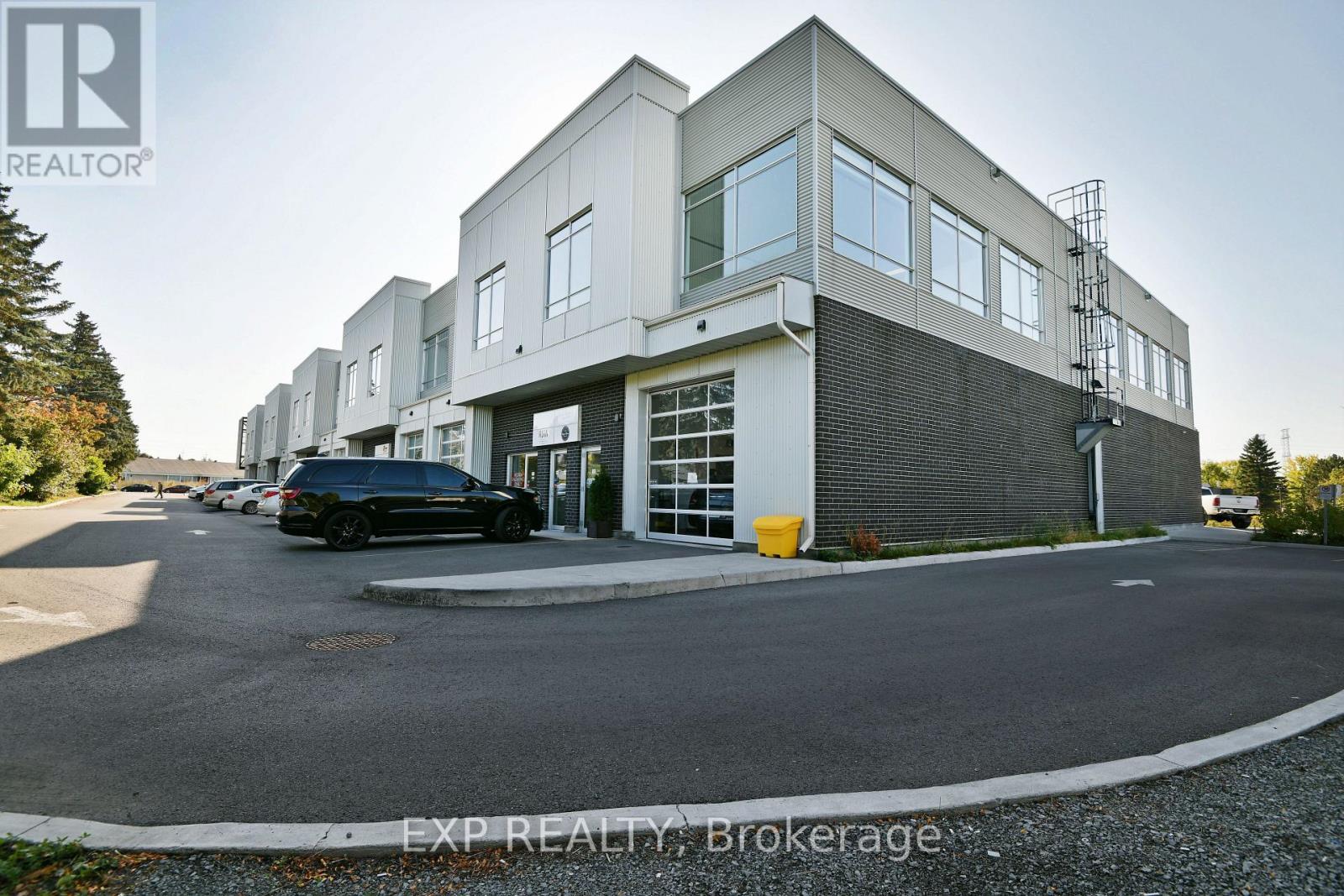 114+115 - 65 Denzil Doyle Court, Ottawa, Ontario  K2M 2G8 - Photo 1 - X12687920