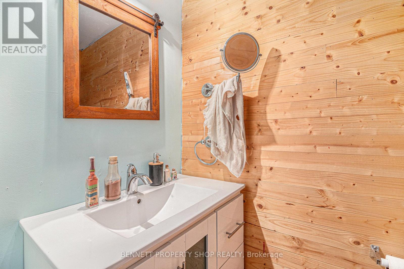 2489 Du Lac Road, Clarence-Rockland, Ontario  K0A 3N0 - Photo 18 - X12690766