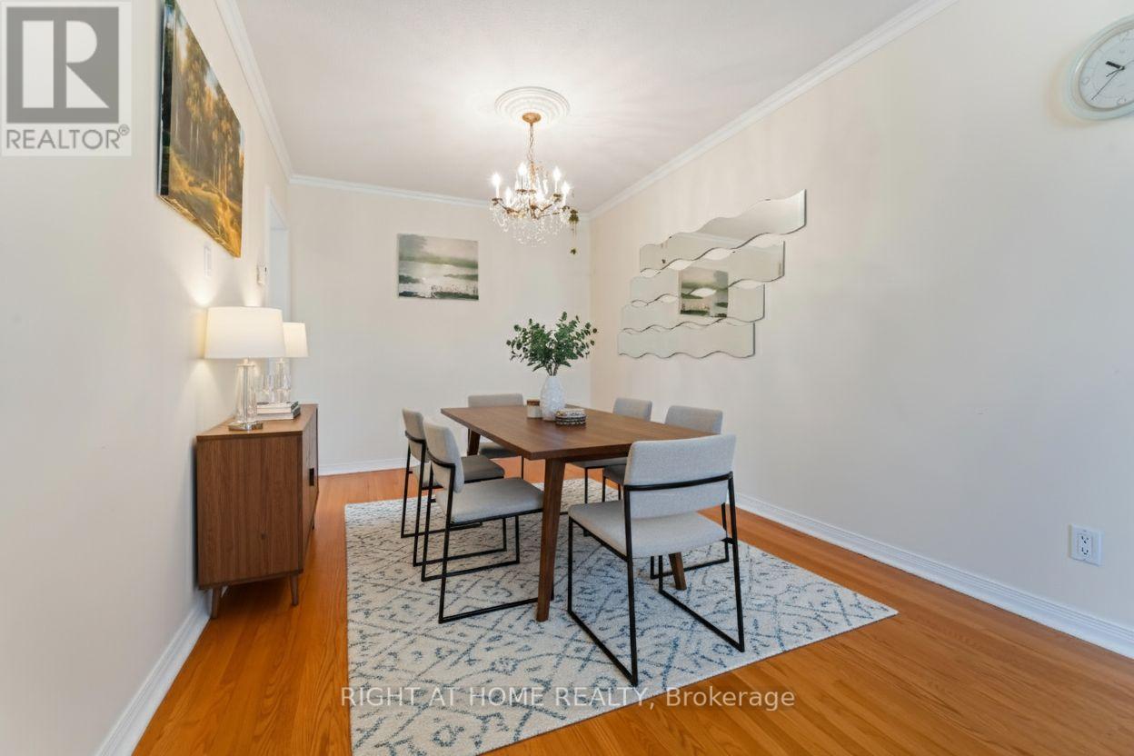 2221 Circle Place, Ottawa, Ontario  K1G 3E2 - Photo 8 - X12691174