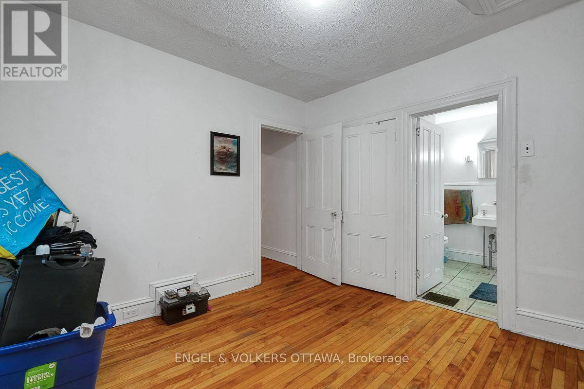 258 Kent Street, Ottawa, Ontario  K2P 2A2 - Photo 17 - X12691982