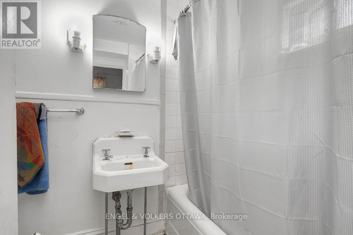 258 Kent Street, Ottawa, Ontario  K2P 2A2 - Photo 18 - X12691982