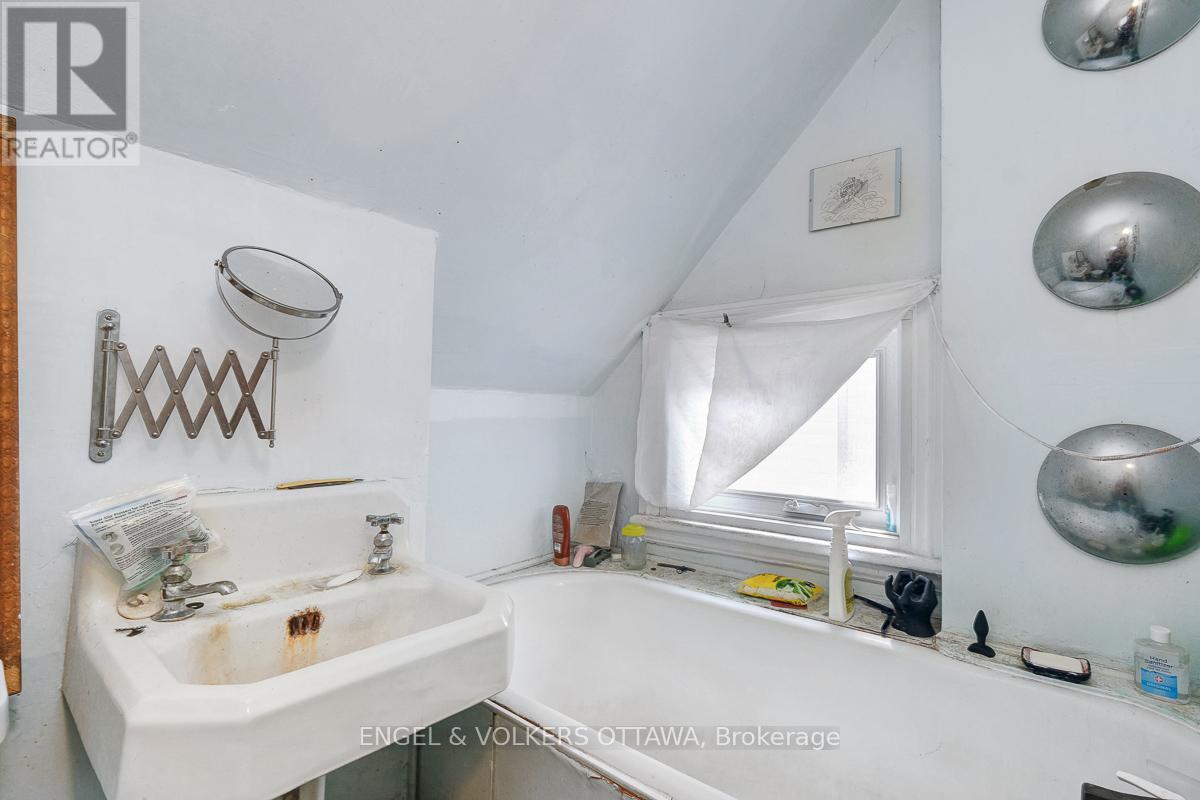 258 Kent Street, Ottawa, Ontario  K2P 2A2 - Photo 26 - X12691982