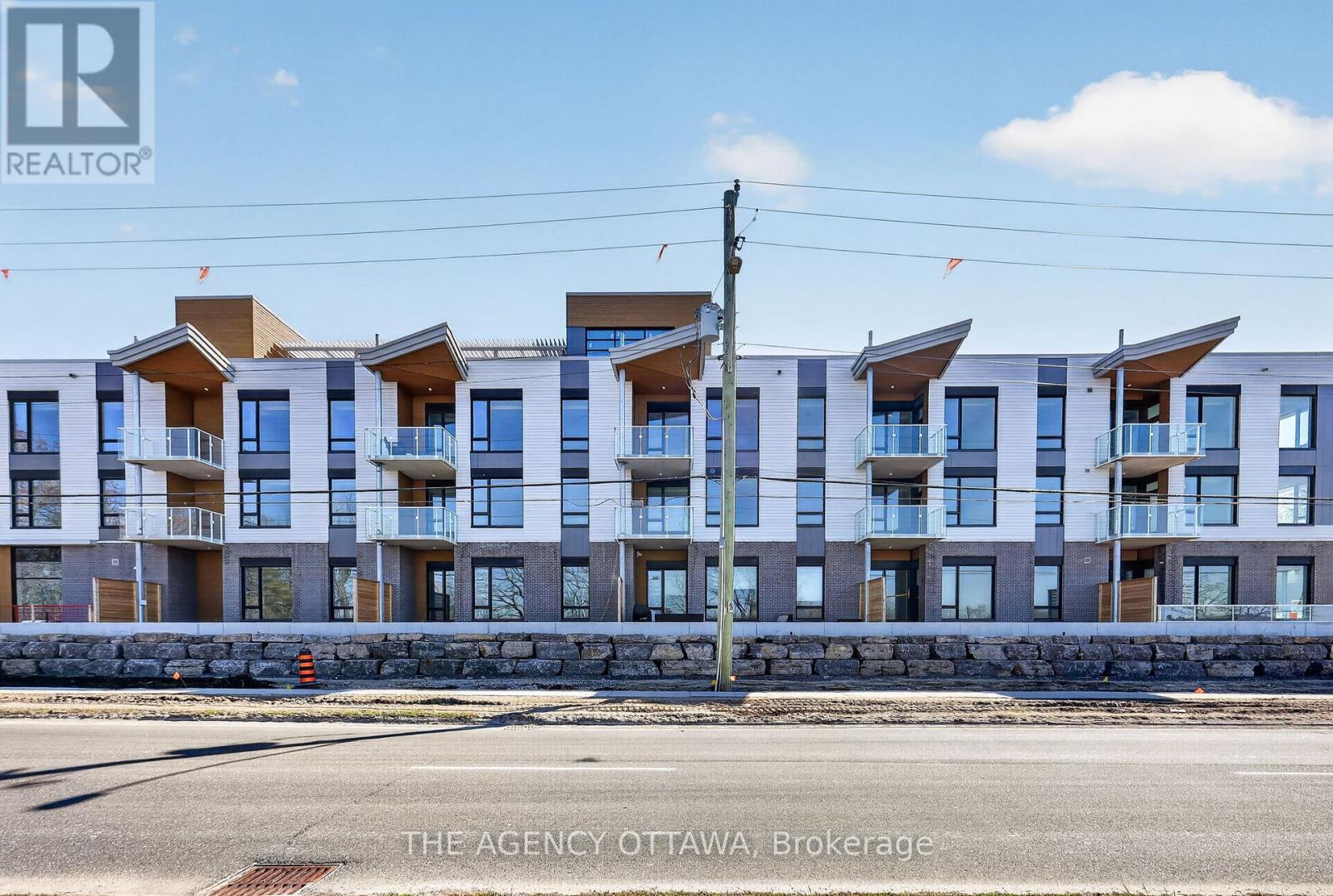 311 - 3071 Riverside Drive, Ottawa, Ontario  K1V 9R2 - Photo 1 - X12694338