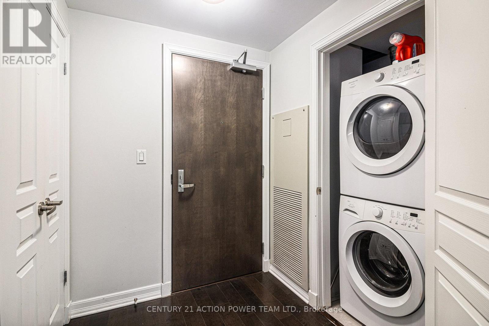 1506 - 238 Besserer Street, Ottawa, Ontario  K1N 6B1 - Photo 4 - X12694676