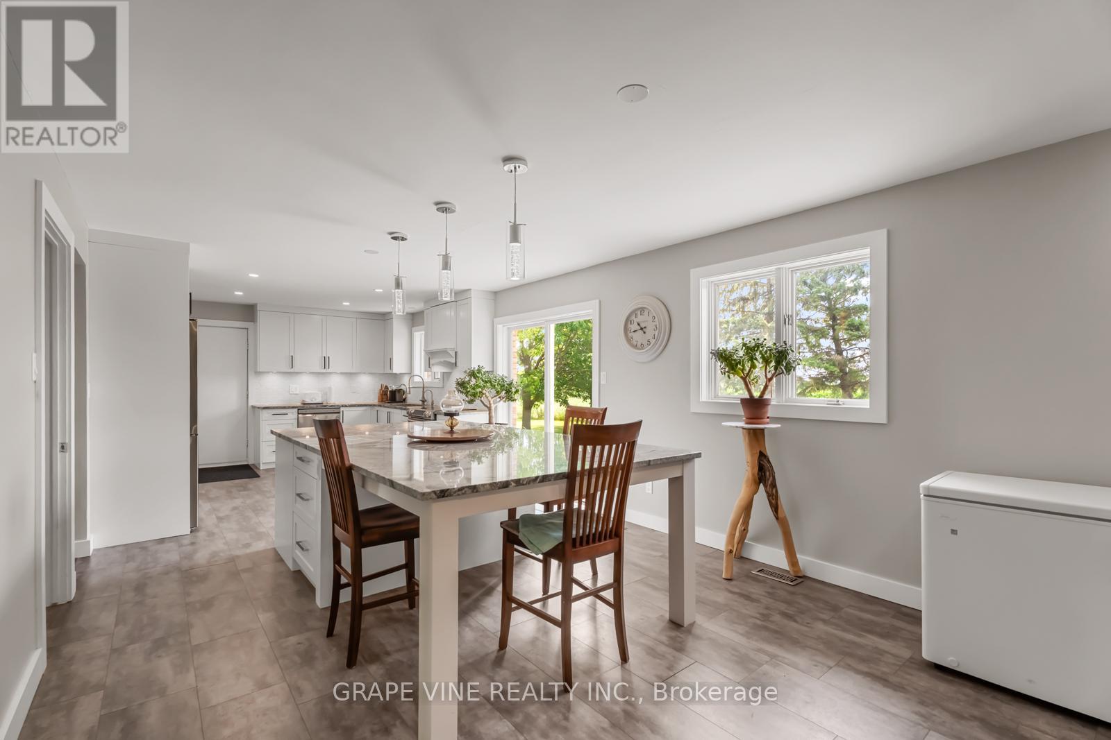 5073 Rushmore Road, Ottawa, Ontario  K0A 2Z0 - Photo 12 - X12695100