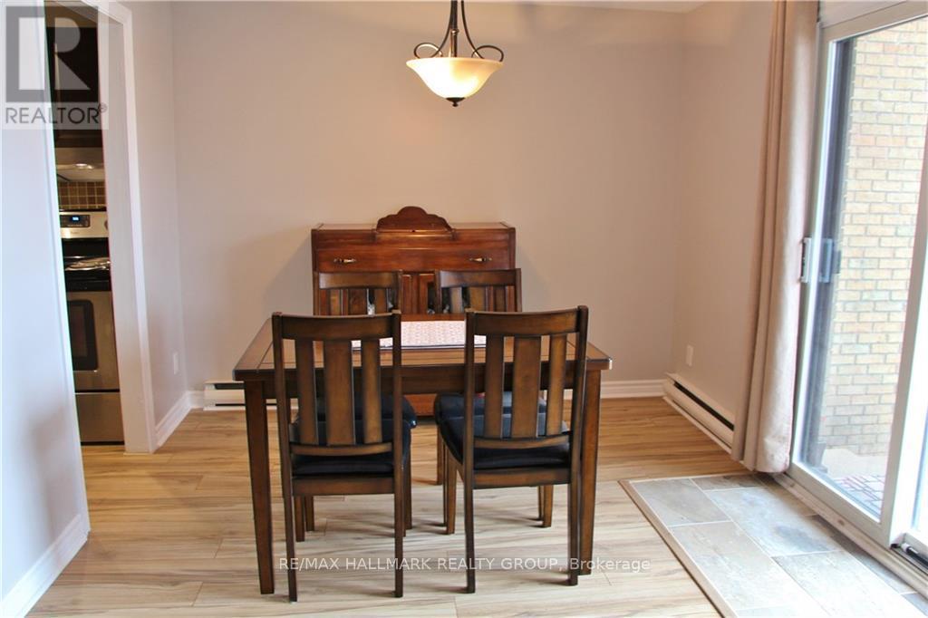 4 - 14 Sweetbriar Circle, Ottawa, Ontario  K2J 2K4 - Photo 6 - X12695442