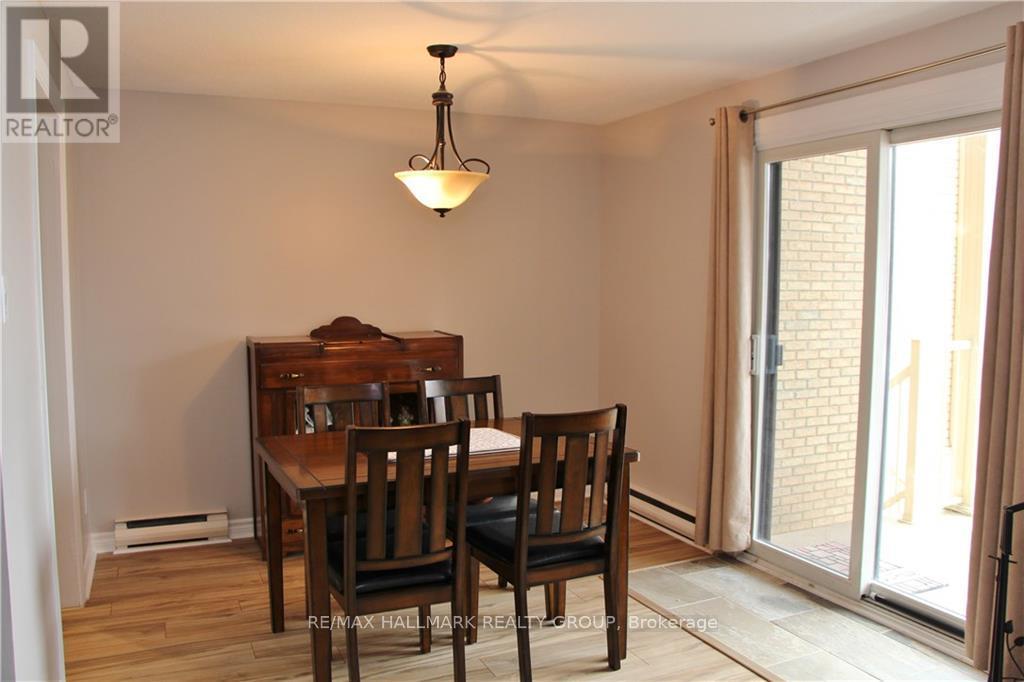 4 - 14 Sweetbriar Circle, Ottawa, Ontario  K2J 2K4 - Photo 8 - X12695442