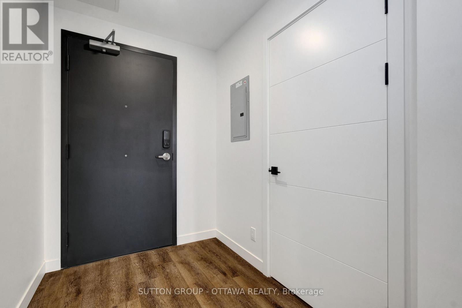 507 - 399 Winston Avenue, Ottawa, Ontario  K2A 1Y8 - Photo 8 - X12701590
