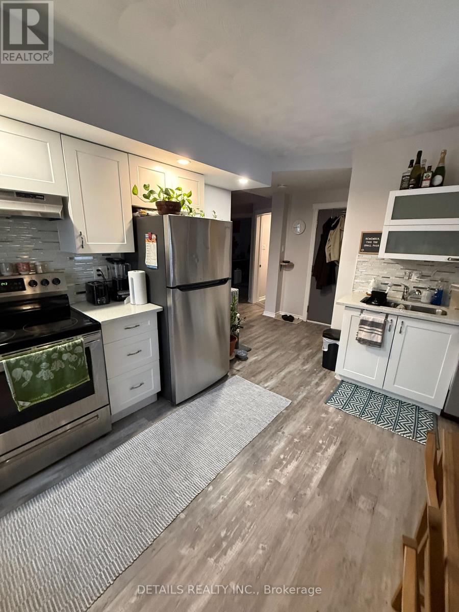 698 Cooper Street, Ottawa, Ontario  K1R 6C6 - Photo 18 - X12706774