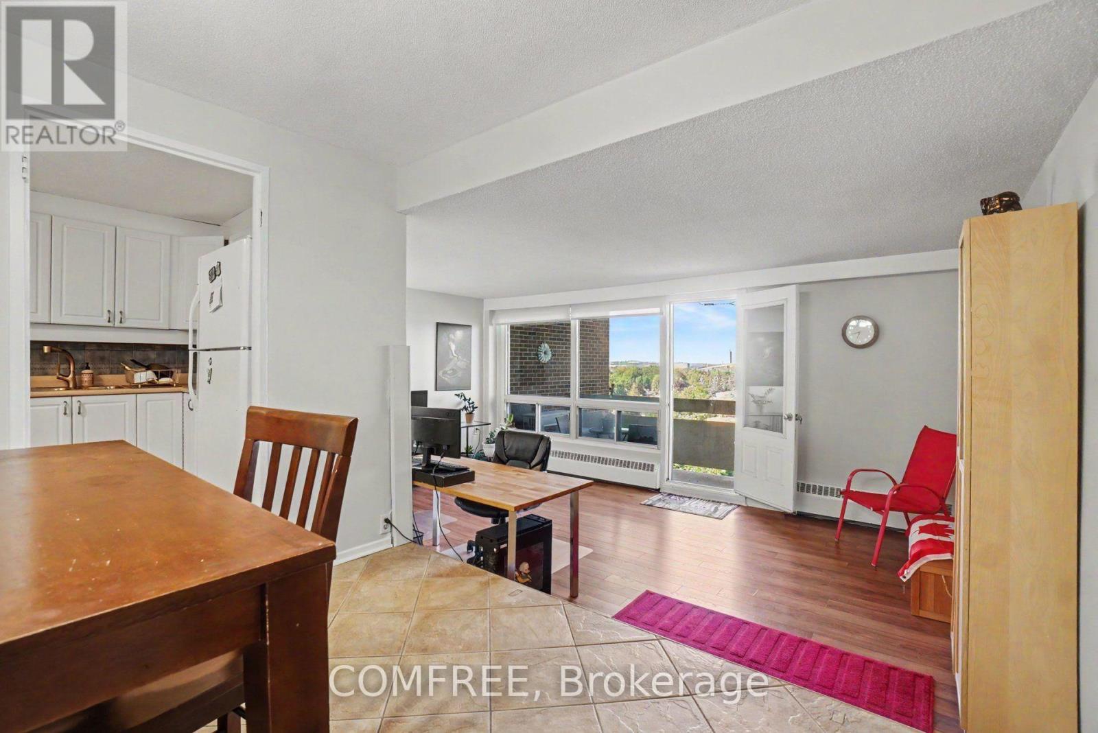 817 - 915 Elmsmere Road, Ottawa, Ontario  K1J 8H8 - Photo 5 - X12710406