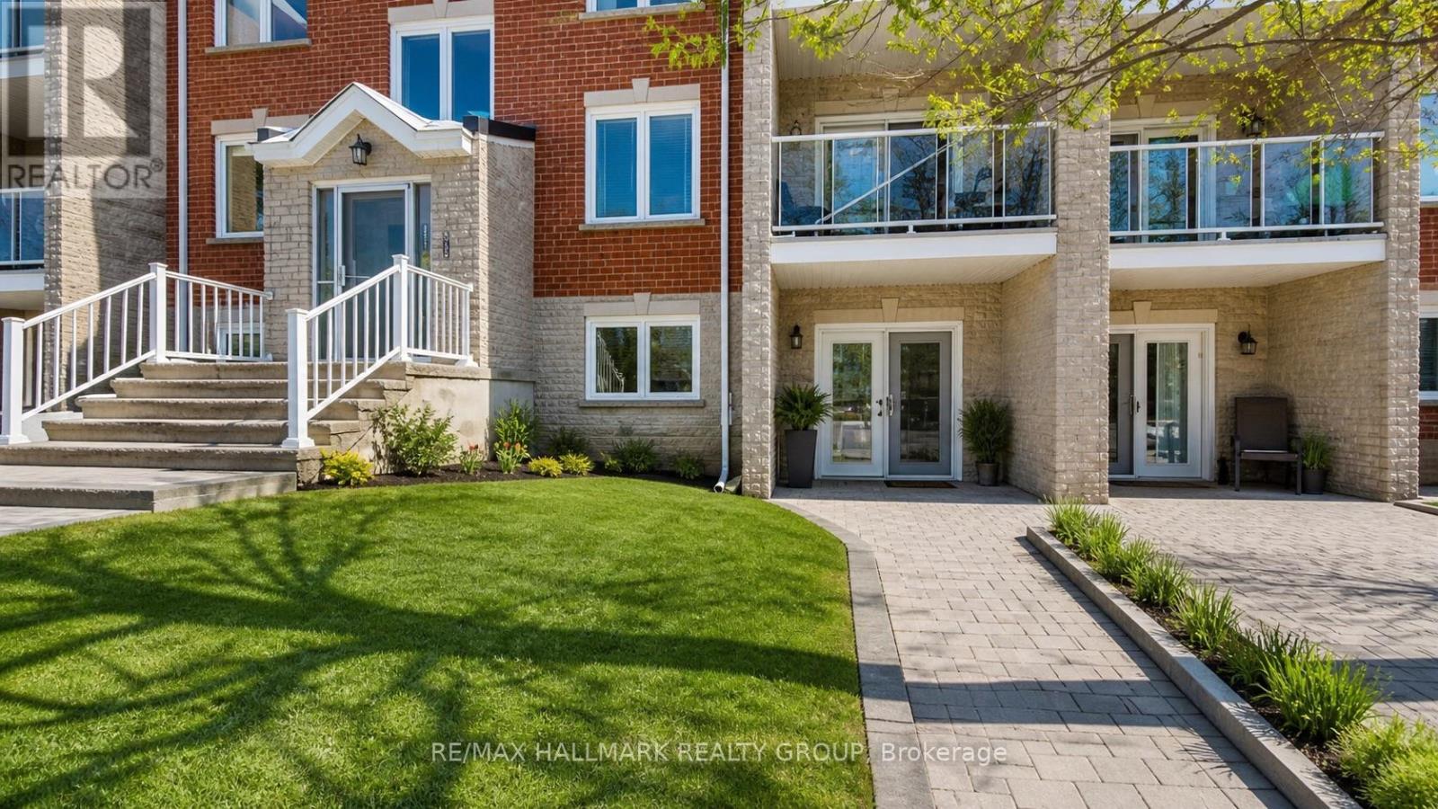 1102 - 237 OAK STREET W, Gananoque, Ontario