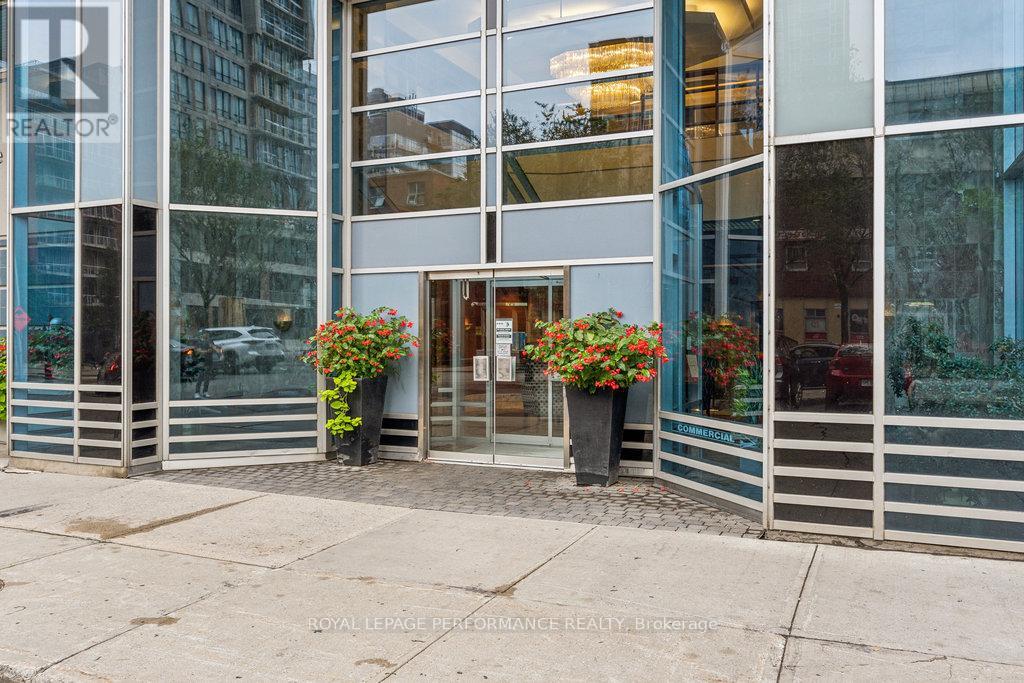 405 - 160 George Street, Ottawa, Ontario  K1N 9M2 - Photo 2 - X12717606