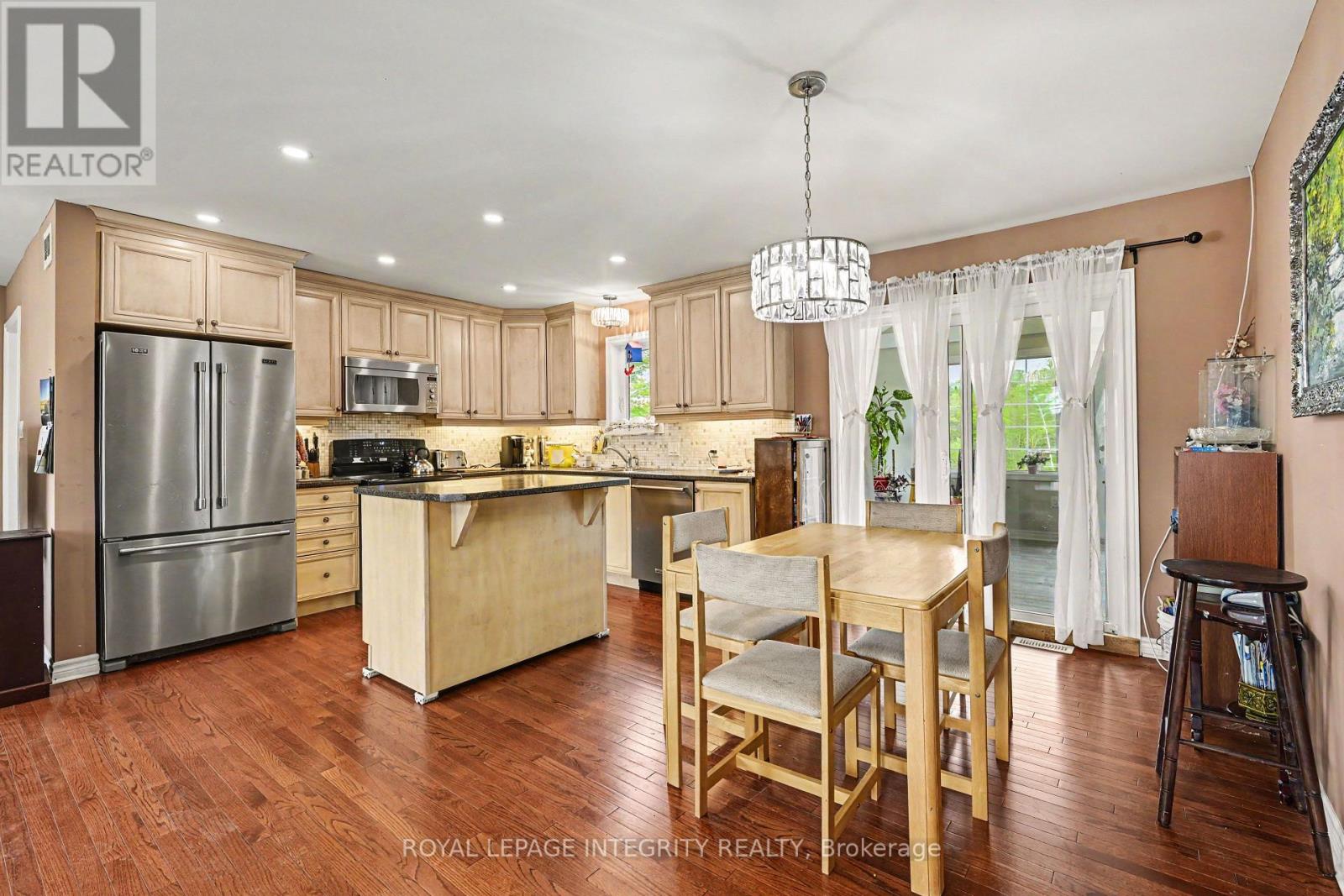 8688 Hwy 511 Highway, Lanark Highlands, Ontario  K0G 1K0 - Photo 11 - X12719020