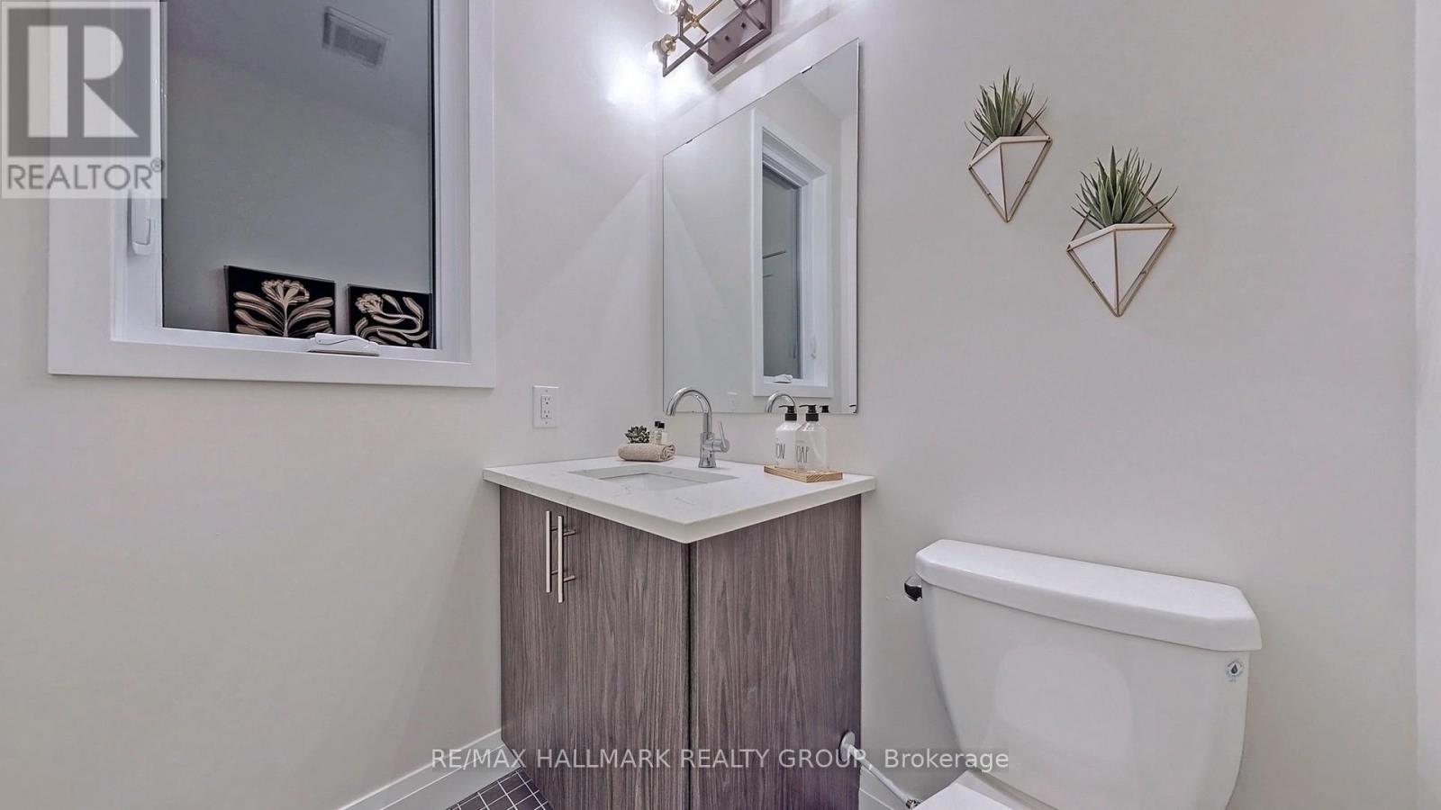 809 Star Private, Ottawa, Ontario  K2L 1W2 - Photo 13 - X12721648