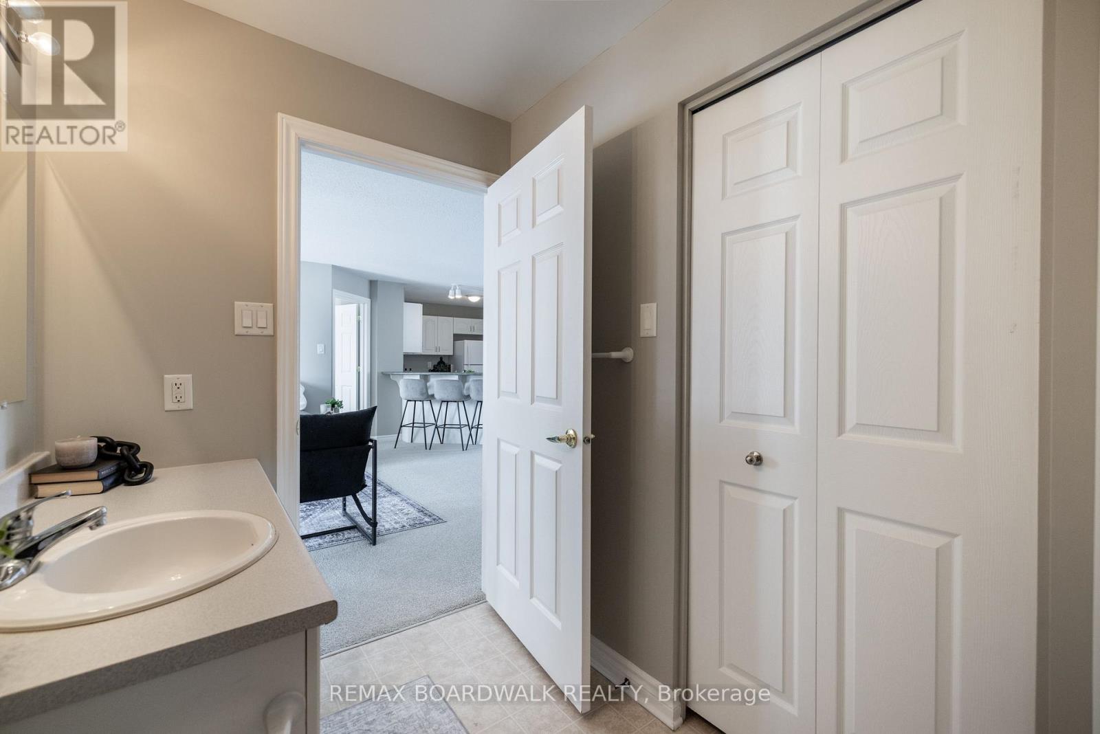 206 Oak Leaf Private, Ottawa, Ontario  K0A 2Z0 - Photo 17 - X12738510