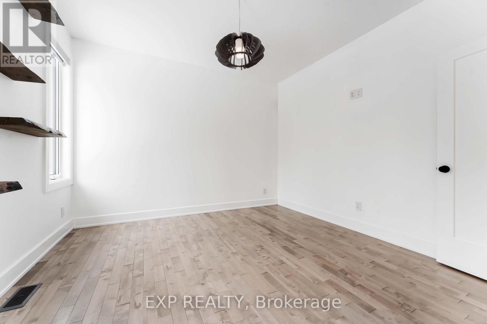1961 Cedarlakes Way, Ottawa, Ontario  K4P 1P2 - Photo 32 - X12738824
