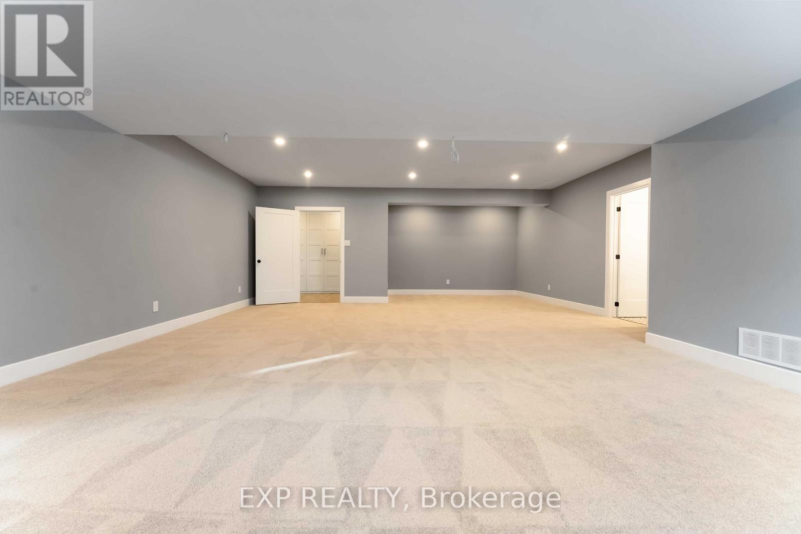 1961 Cedarlakes Way, Ottawa, Ontario  K4P 1P2 - Photo 39 - X12738860