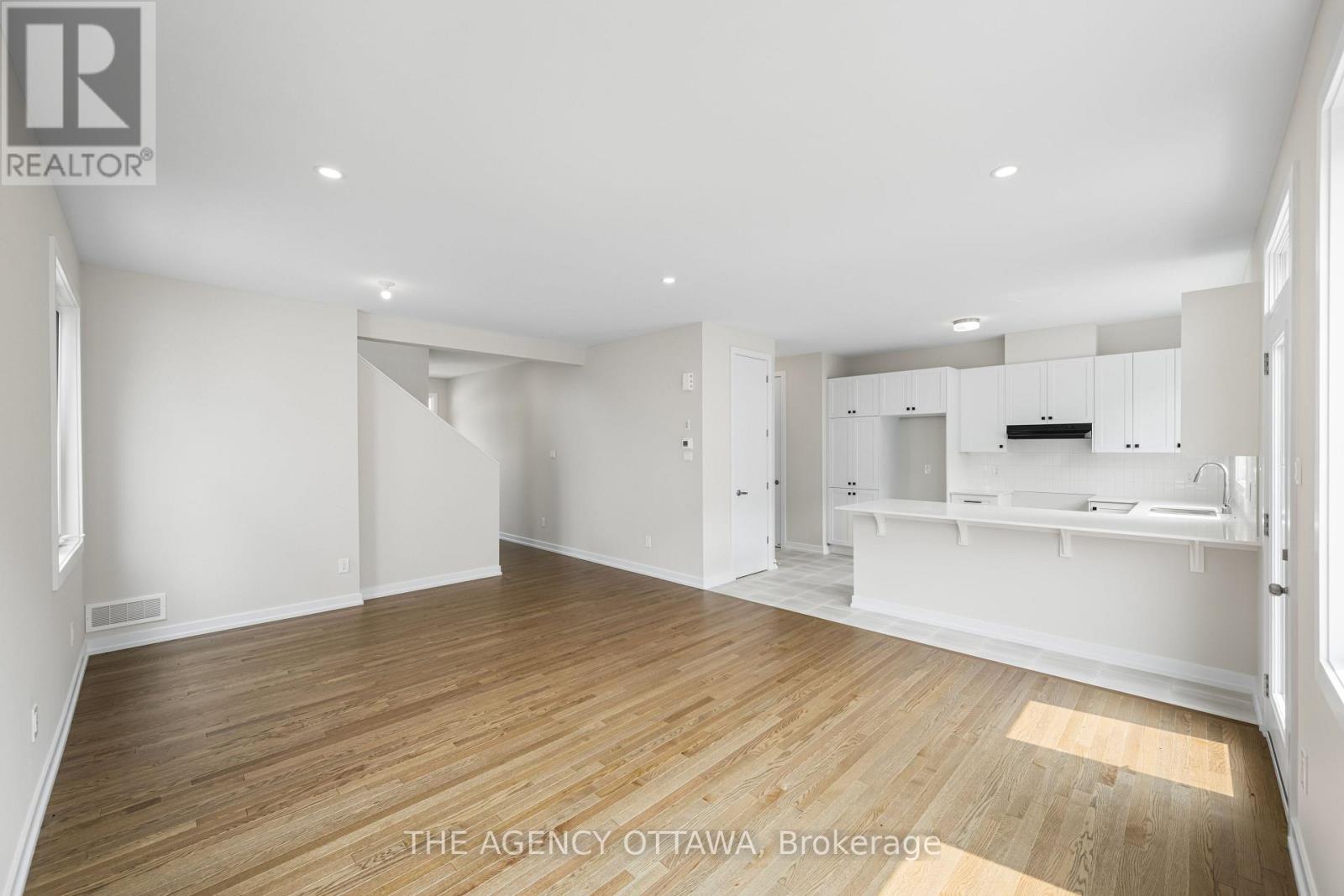 948 Seagrave Lane, Ottawa, Ontario  K0A 2Z0 - Photo 12 - X12740362