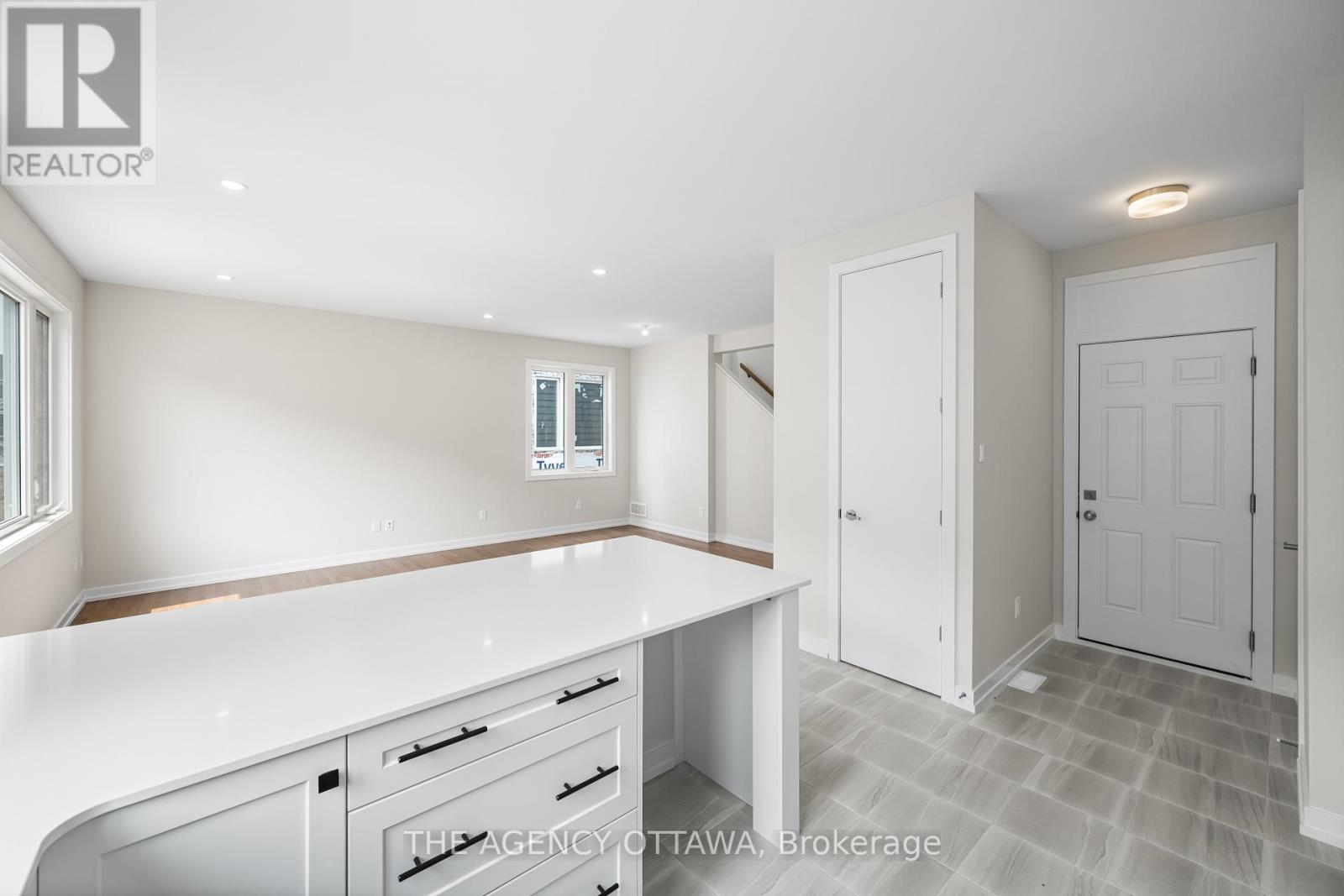948 Seagrave Lane, Ottawa, Ontario  K0A 2Z0 - Photo 8 - X12740362