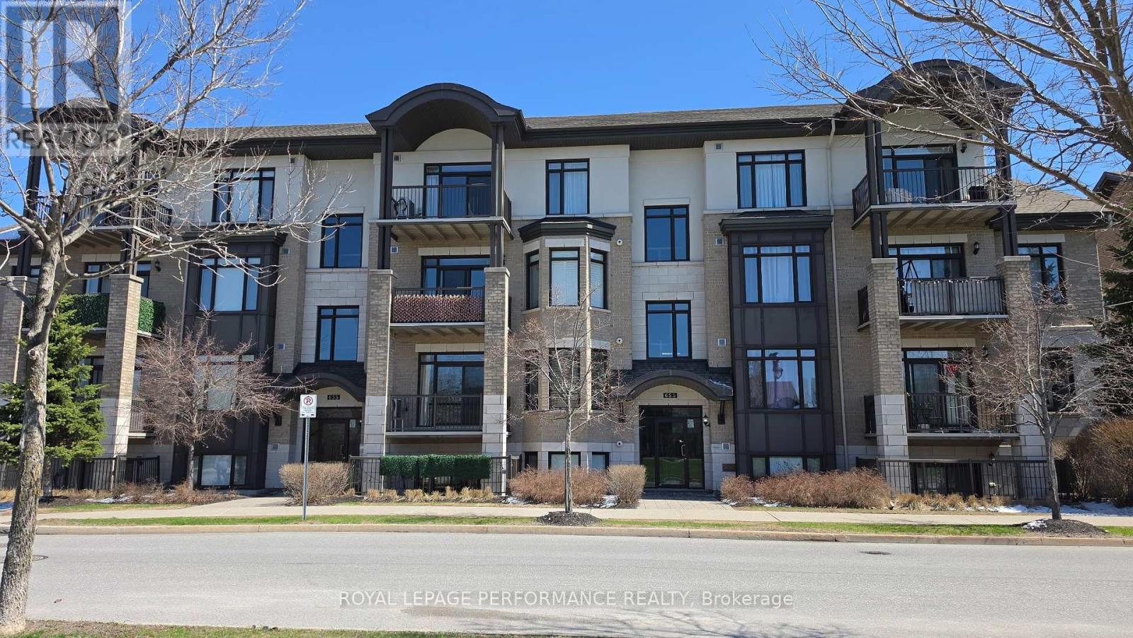 101 - 655 Beauparc Private, Ottawa, Ontario  K1J 0B6 - Photo 1 - X12742594