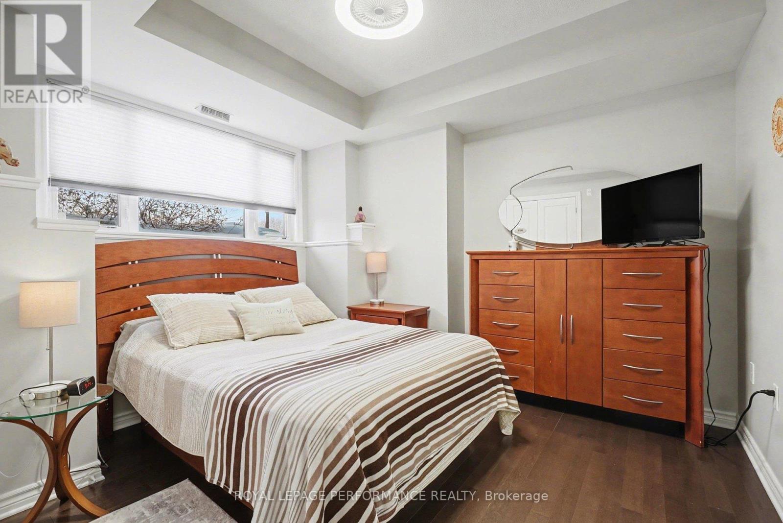 101 - 655 Beauparc Private, Ottawa, Ontario  K1J 0B6 - Photo 13 - X12742594
