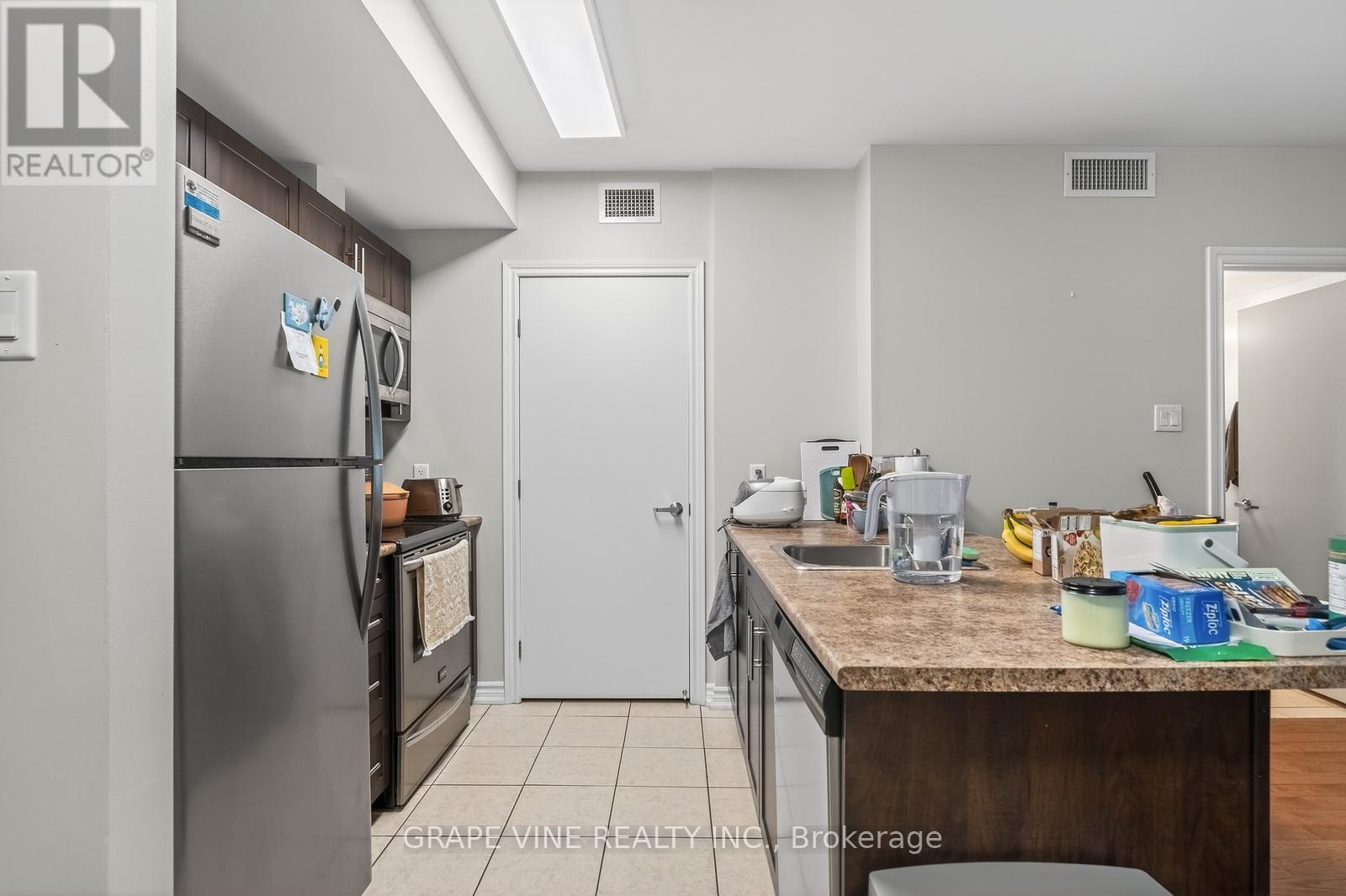 304 - 234 Rideau Street, Ottawa, Ontario  K1N 0A9 - Photo 11 - X12743236