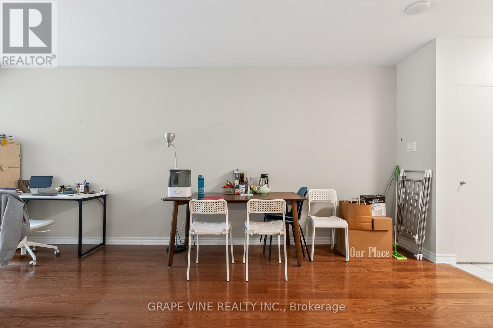 304 - 234 Rideau Street, Ottawa, Ontario  K1N 0A9 - Photo 18 - X12743236