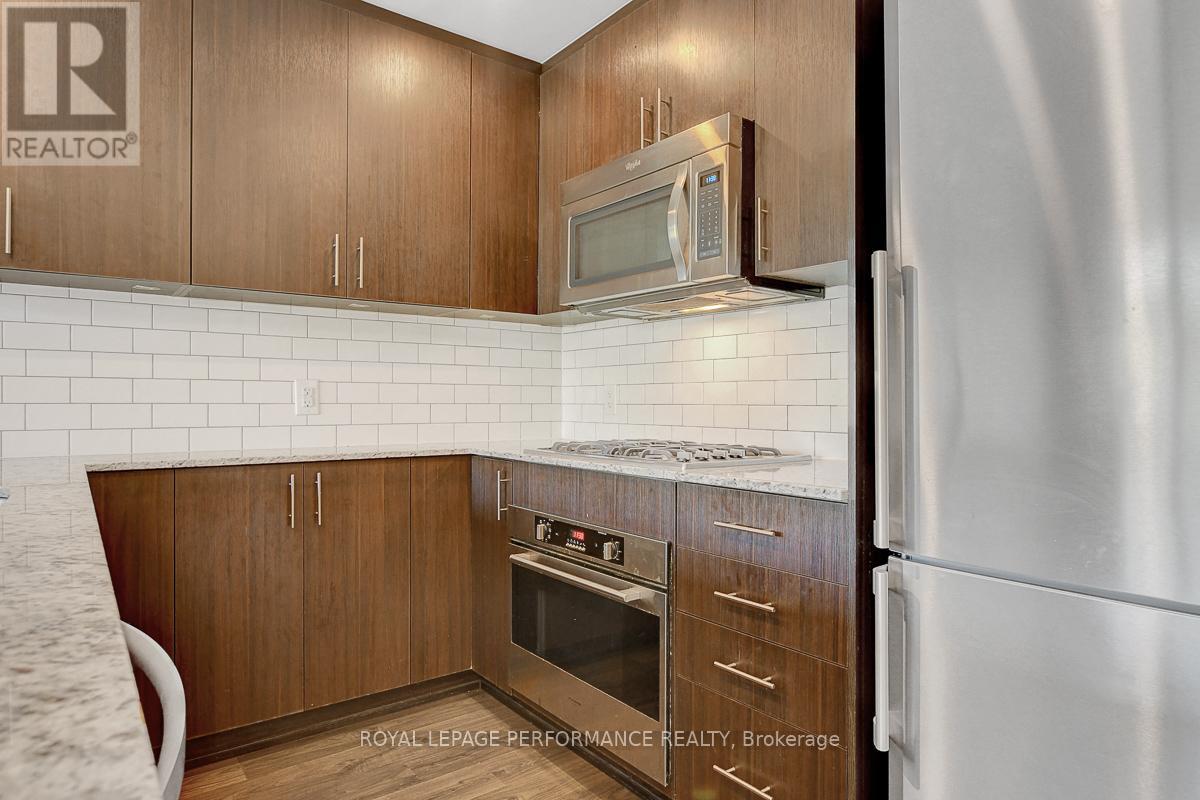 413 - 7 Marquette Avenue, Ottawa, Ontario  K1L 8A7 - Photo 5 - X12744234
