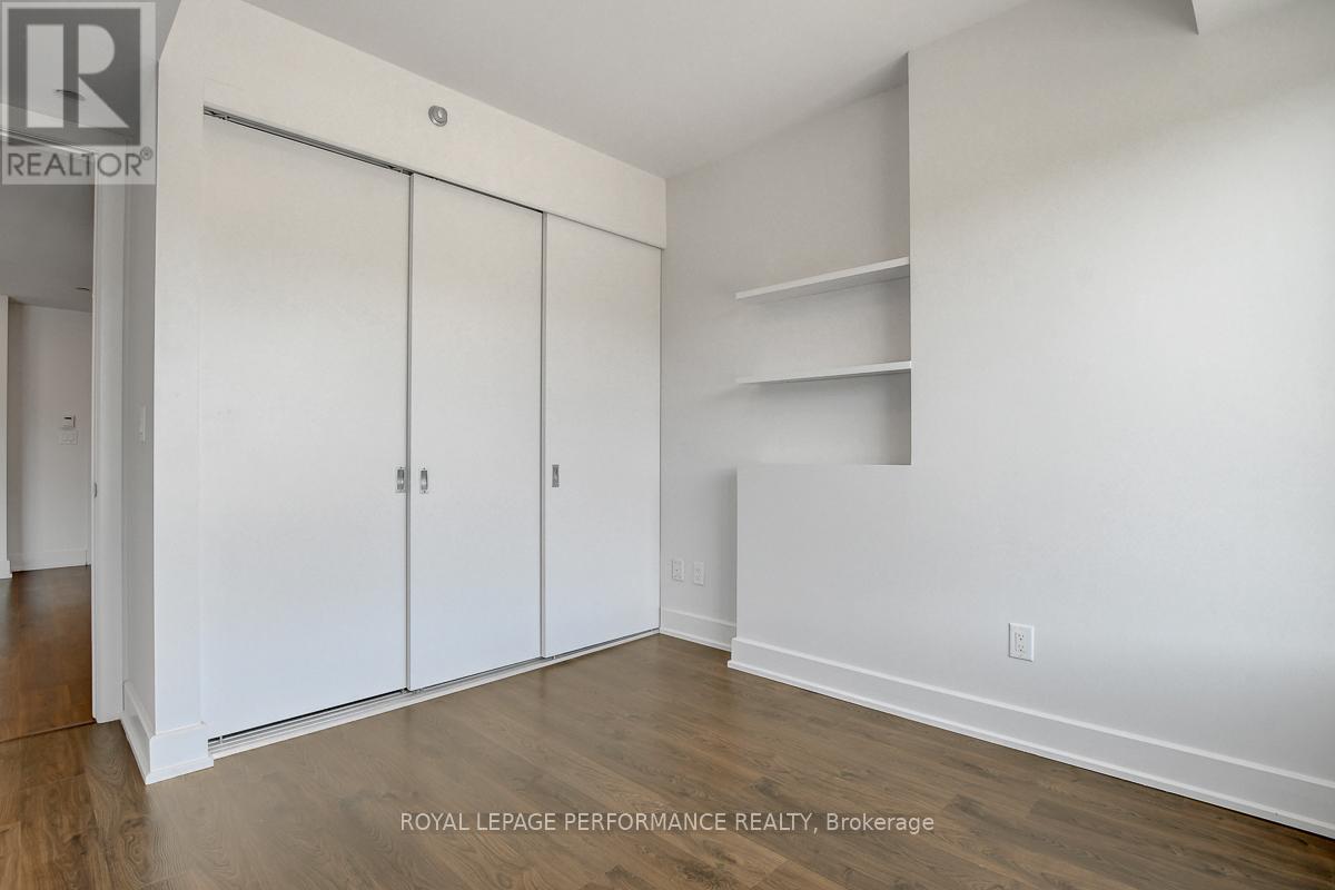 413 - 7 Marquette Avenue, Ottawa, Ontario  K1L 8A7 - Photo 9 - X12744234
