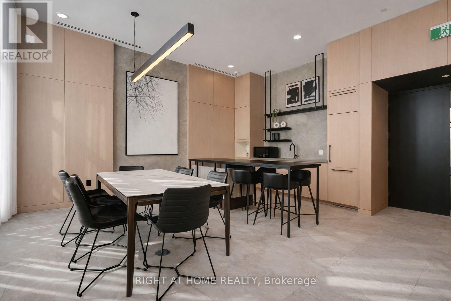 207 - 10 James Street, Ottawa, Ontario  K2P 1T2 - Photo 9 - X12745390