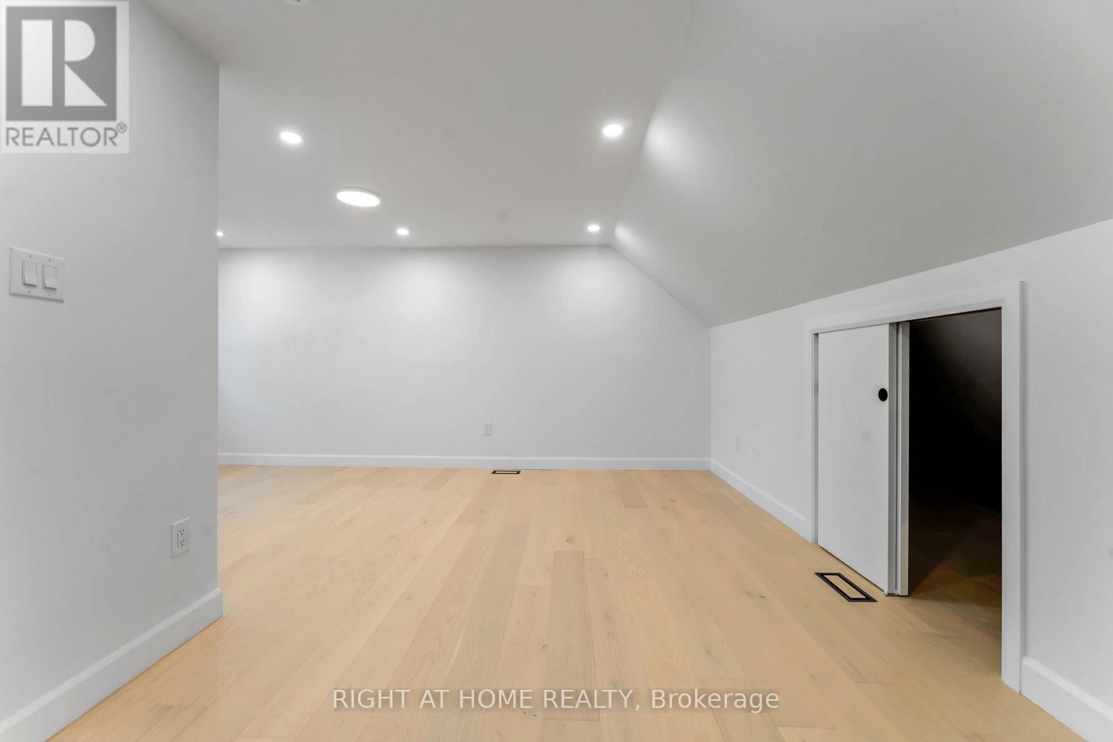 2700 Priscilla Street, Ottawa, Ontario  K2B 7E2 - Photo 18 - X12745712