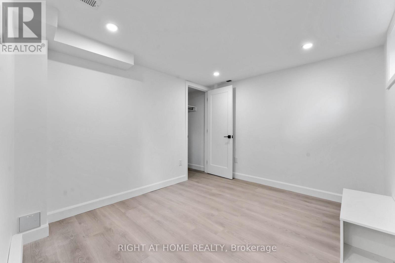 2700 Priscilla Street, Ottawa, Ontario  K2B 7E2 - Photo 32 - X12745712