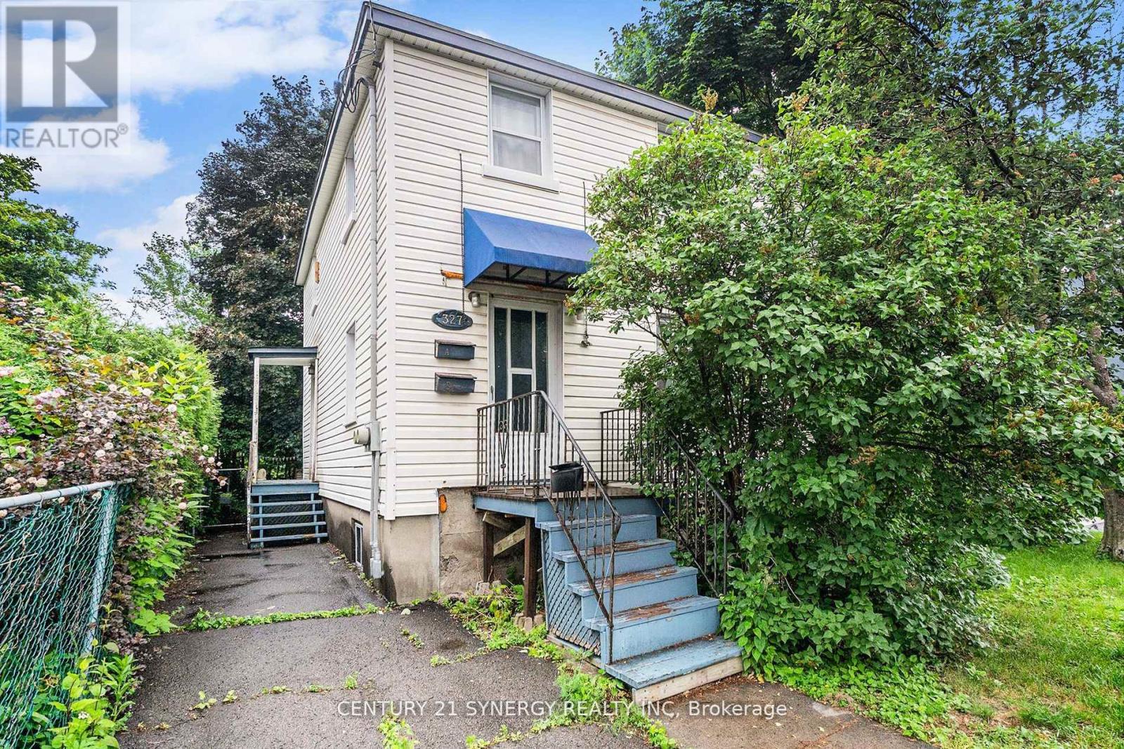 327 Richelieu Avenue, Ottawa, Ontario  K1L 6J8 - Photo 1 - X12746712