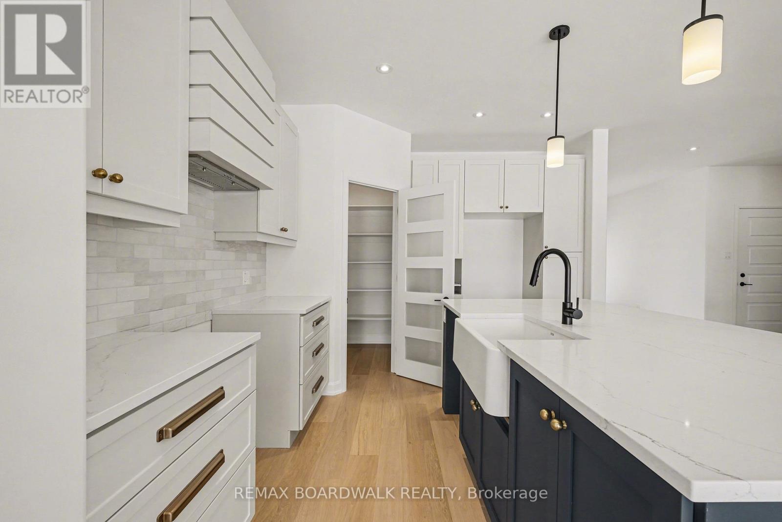444 Aurora Street, Russell, Ontario  K4R 0L3 - Photo 5 - X12748180