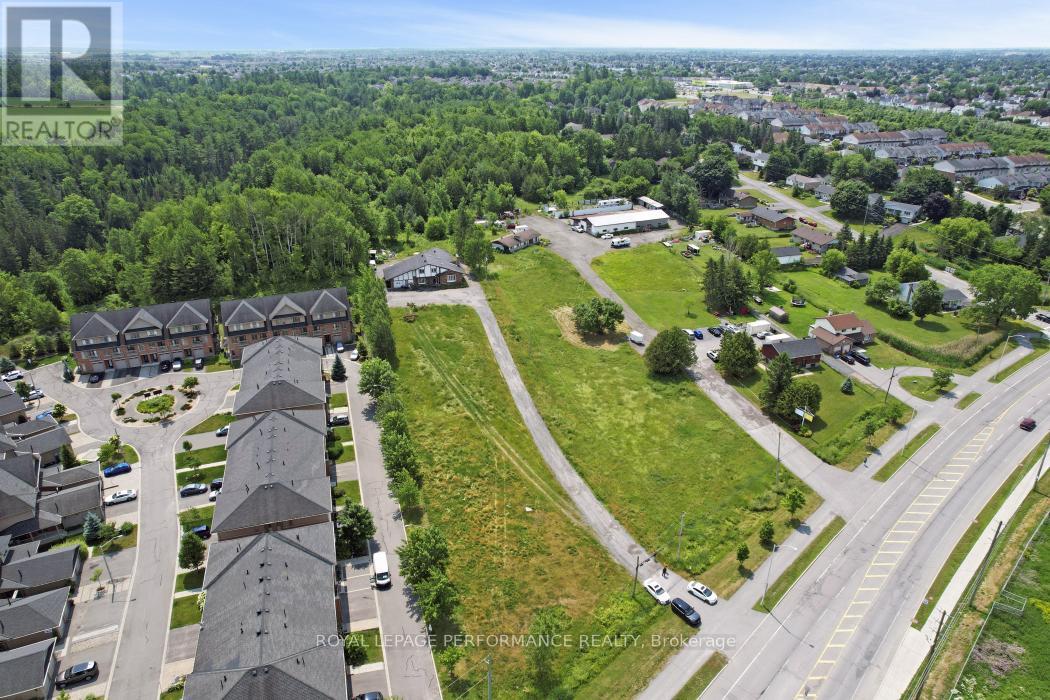 1016 Old Montreal Road, Ottawa, Ontario  K4A 3N2 - Photo 2 - X12748760