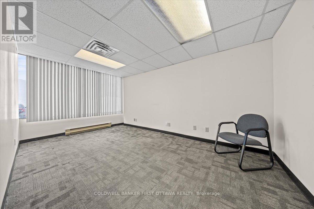 18 - 77 Auriga Drive, Ottawa, Ontario  K2E 7Z7 - Photo 9 - X12748934