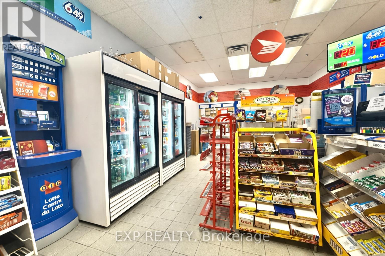 22b - 407 Laurier Avenue W, Ottawa, Ontario  K1R 7Y7 - Photo 4 - X12749344