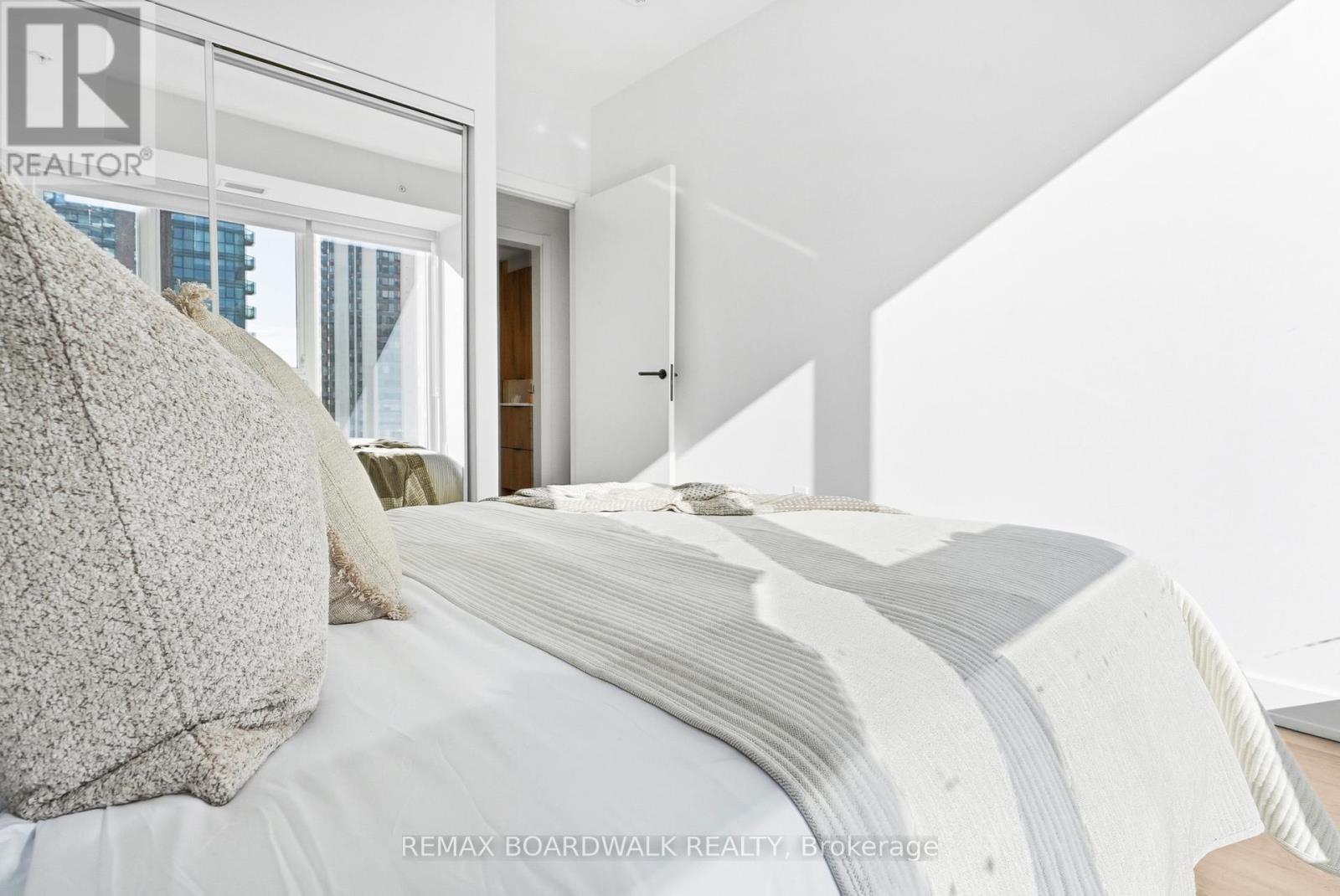 904 - 391 Slater Street, Ottawa, Ontario  K1R 0G7 - Photo 12 - X12751380