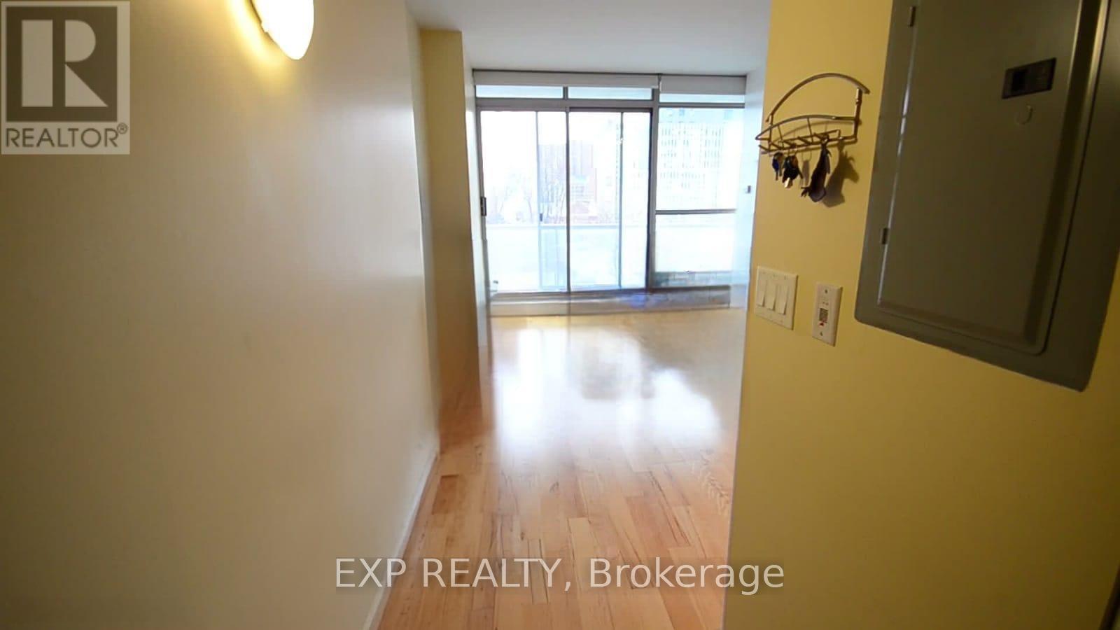 502 - 179 George Street, Ottawa, Ontario  K1N 1J8 - Photo 2 - X12753530
