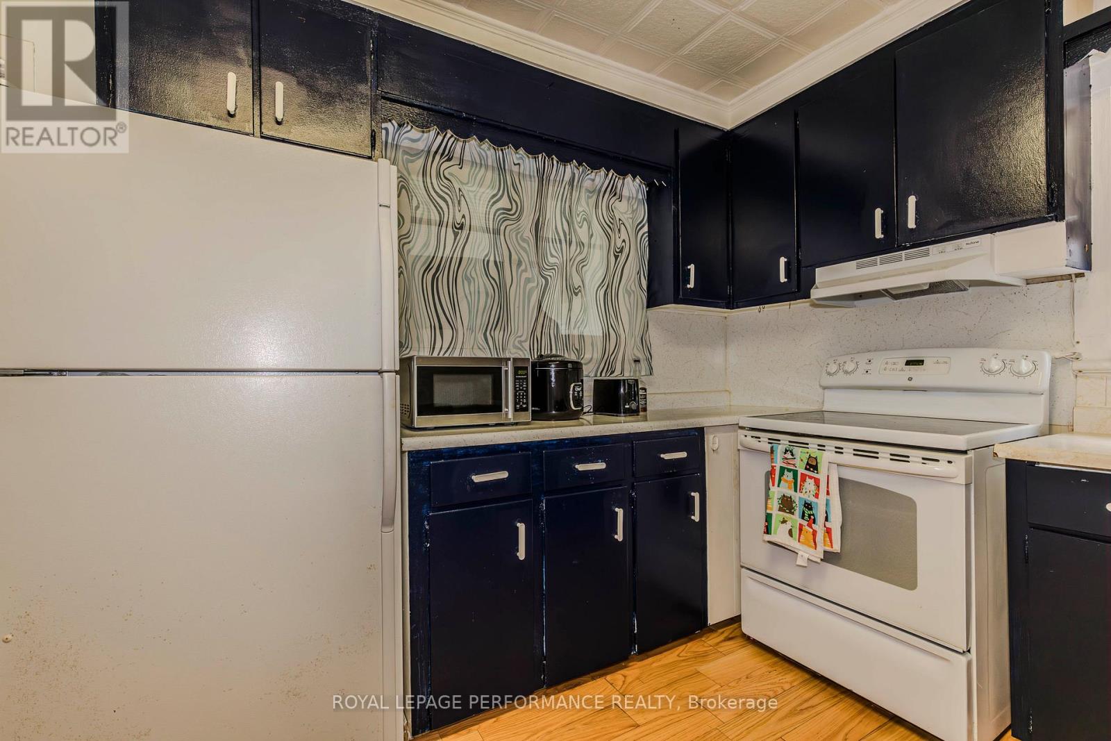 98 Boyce Avenue, Ottawa, Ontario  K2B 6J2 - Photo 12 - X12755004