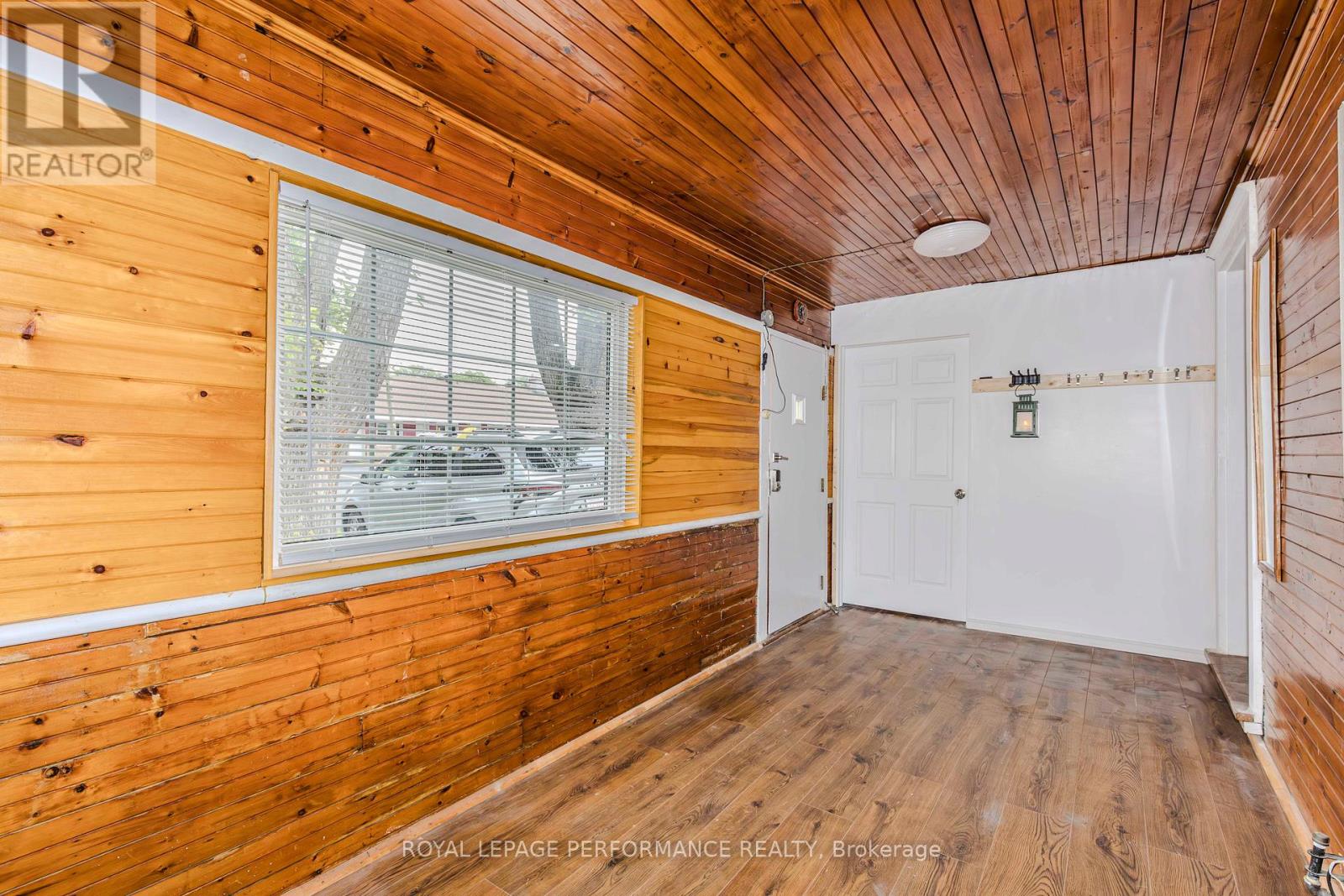 98 Boyce Avenue, Ottawa, Ontario  K2B 6J2 - Photo 3 - X12755004