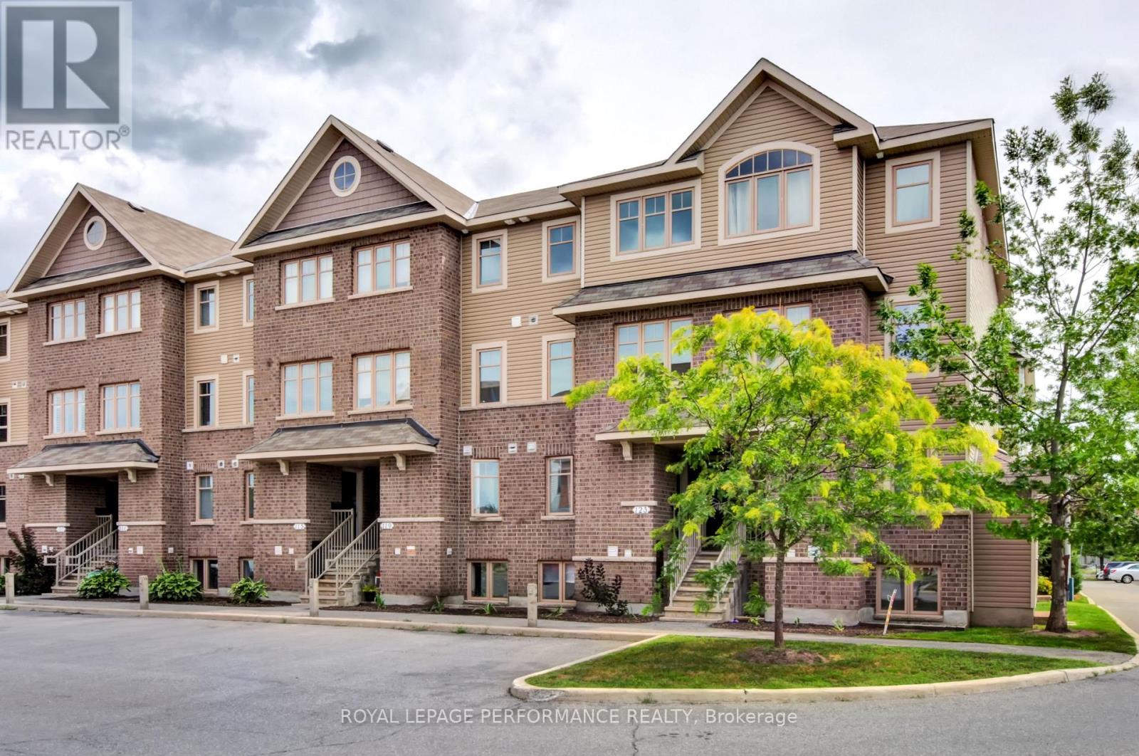 125 Windswept Private, Ottawa, Ontario  K1V 0Z4 - Photo 2 - X12757262