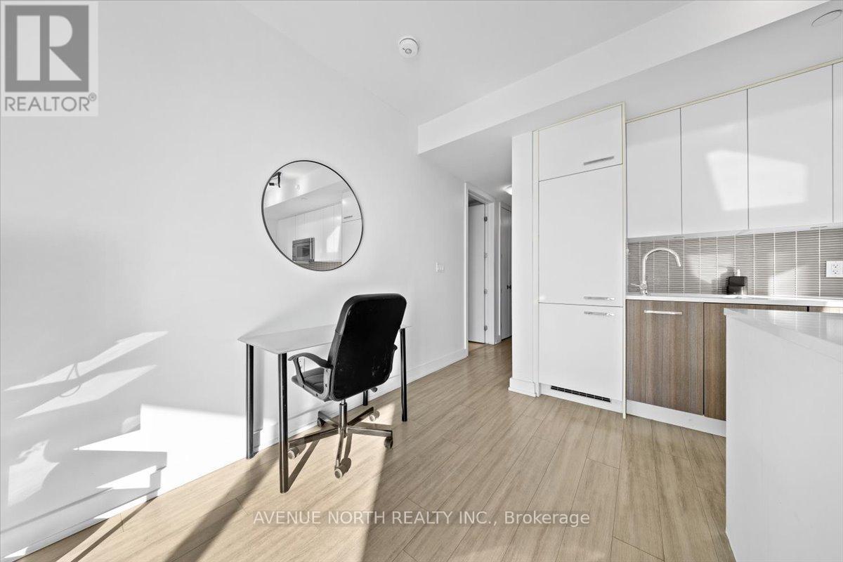 901 - 111 Champagne Avenue S, Ottawa, Ontario  K1S 5V3 - Photo 12 - X12764402