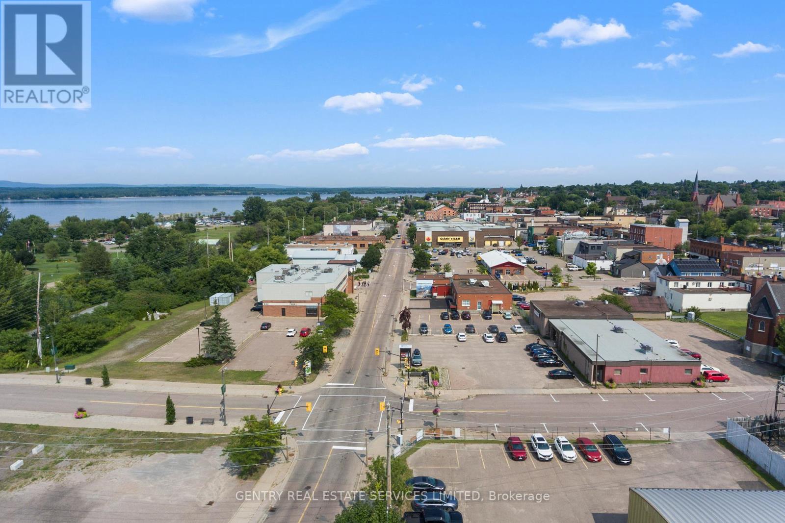 270 Lake Street, Pembroke, Ontario  K8A 7Y9 - Photo 2 - X12764878