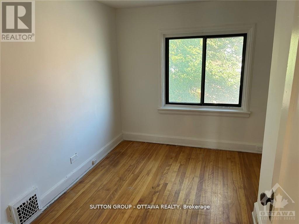 50 Armstrong Street, Ottawa, Ontario  K1Y 2V7 - Photo 10 - X12765444