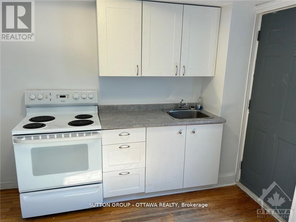 50 Armstrong Street, Ottawa, Ontario  K1Y 2V7 - Photo 5 - X12765444